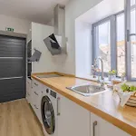 Sun House Ab
