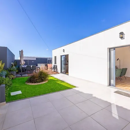 Sun House Ab * Calheta (Madeira)