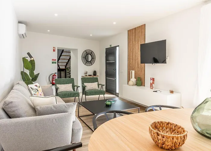 Sun House Ab * 칼례타