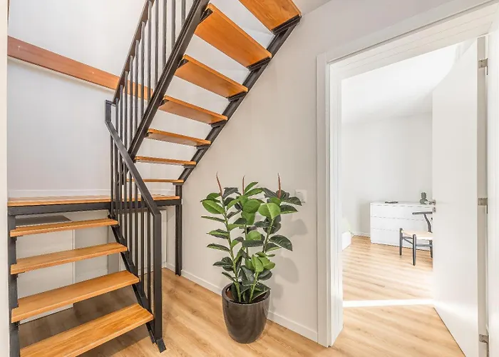 Sun House Ab * 칼례타