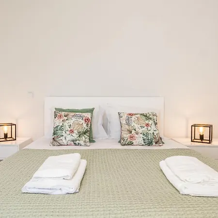 Sun House Ab * Calheta (Madeira)