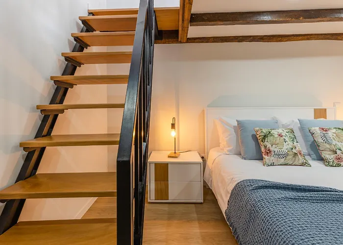 Sun House Ab Vila Calheta (Madeira)