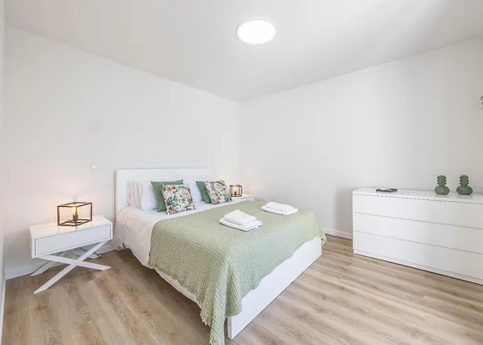 Sun House Ab Villa Calheta (Madeira)